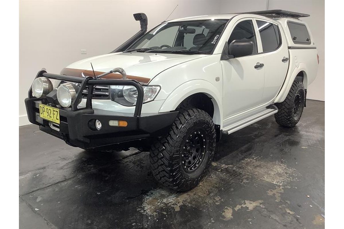 2015 Mitsubishi Triton GLX MN 4X4
