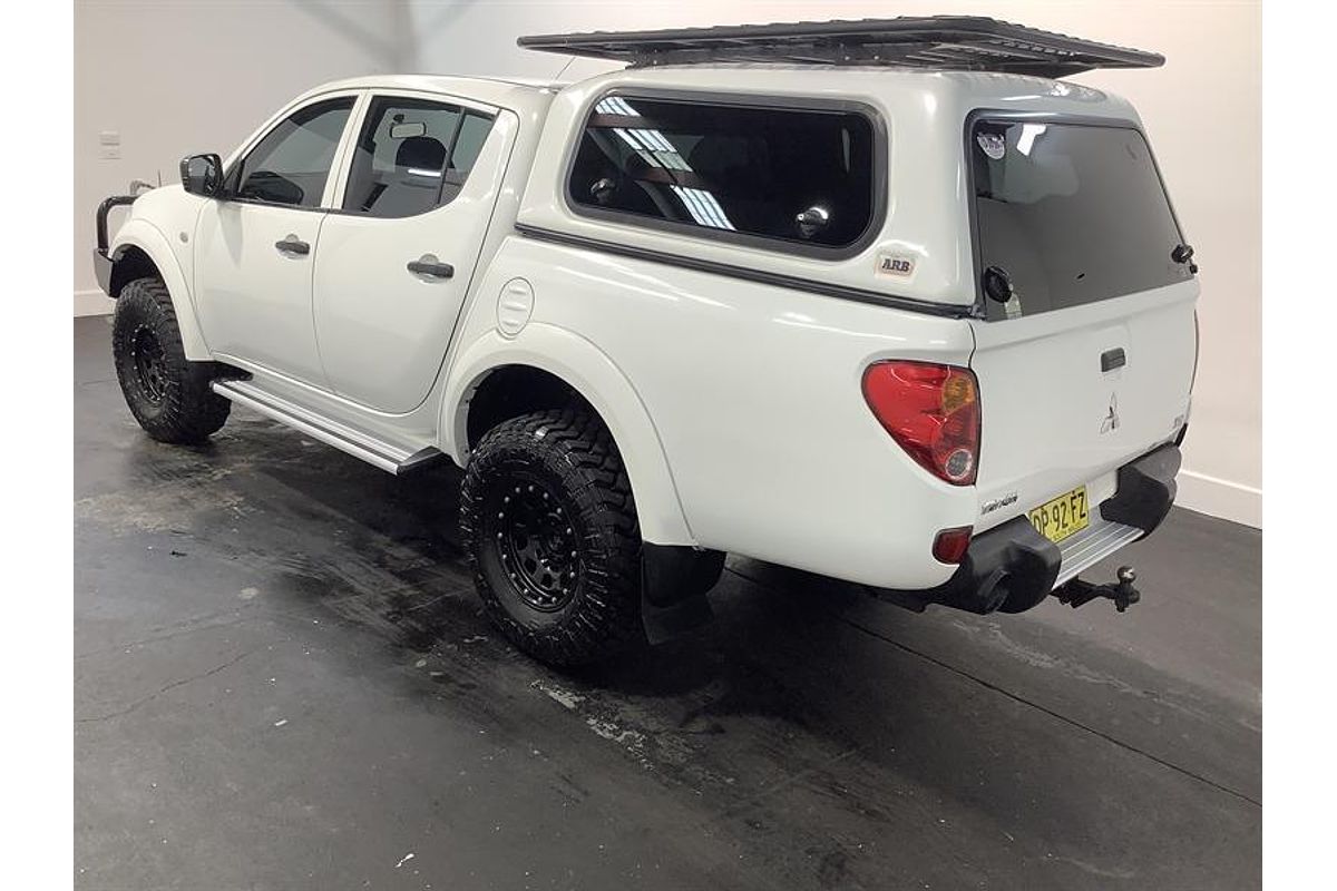 2015 Mitsubishi Triton GLX MN 4X4