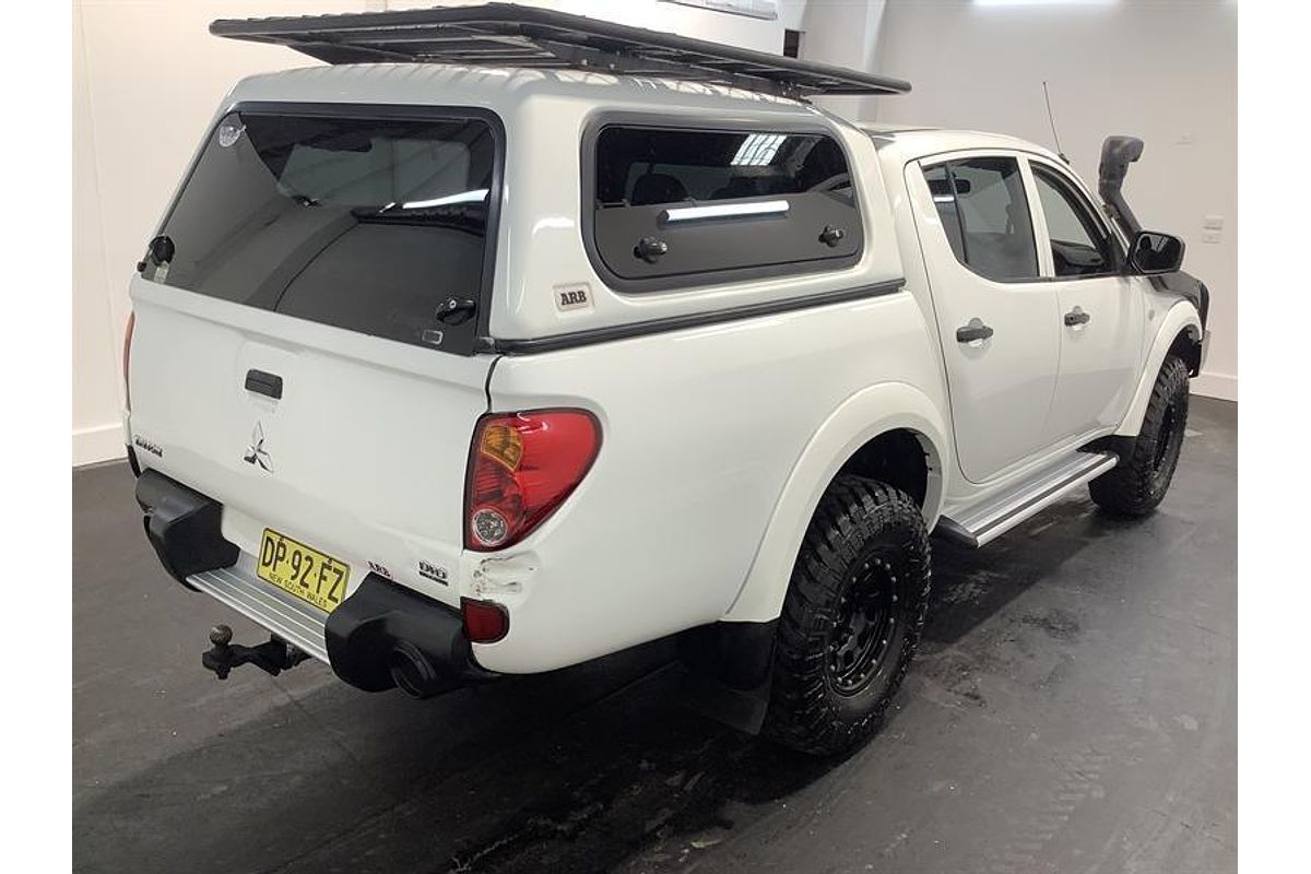2015 Mitsubishi Triton GLX MN 4X4