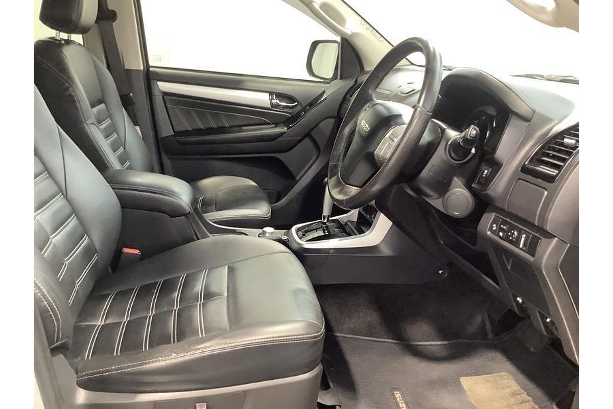 2018 Isuzu MU-X LS-T