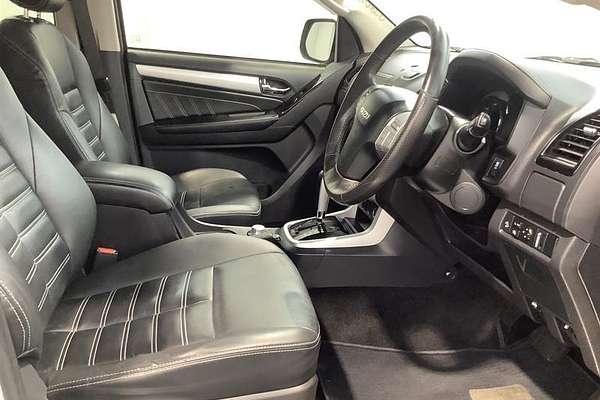 2018 Isuzu MU-X LS-T