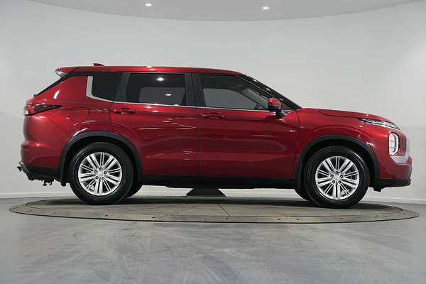 2022 Mitsubishi Outlander ES ZM