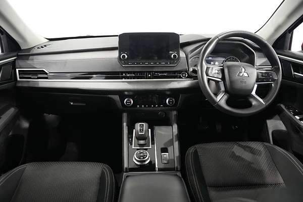 2022 Mitsubishi Outlander ES ZM