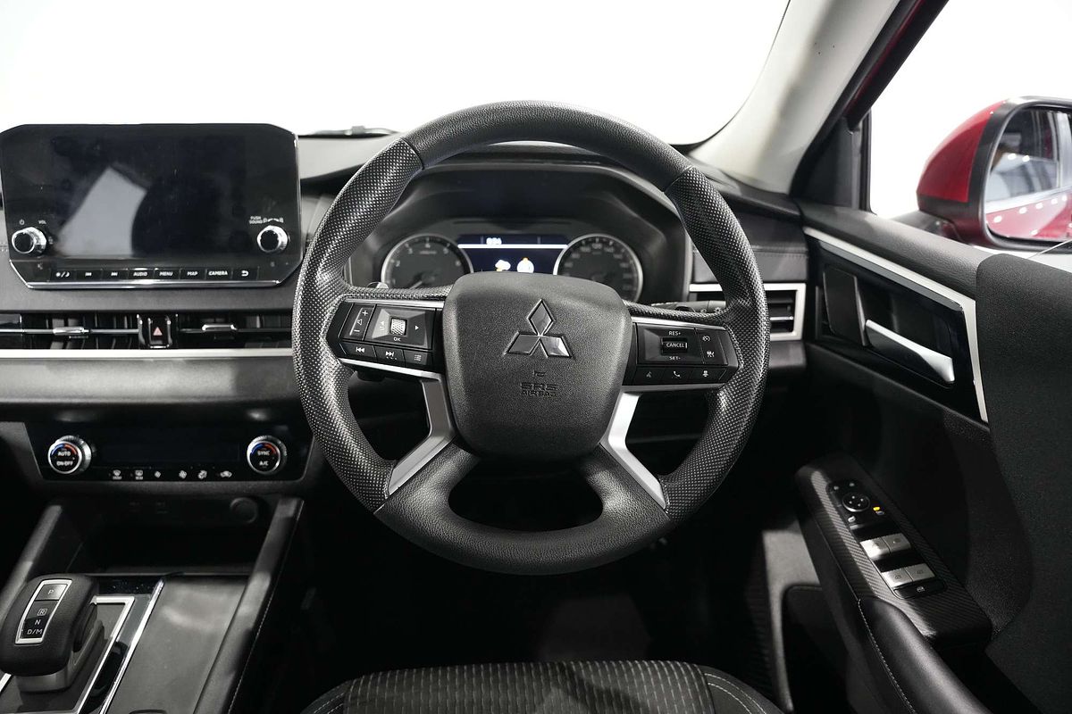 2022 Mitsubishi Outlander ES ZM