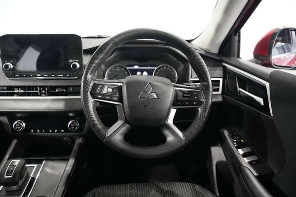 2022 Mitsubishi Outlander ES ZM