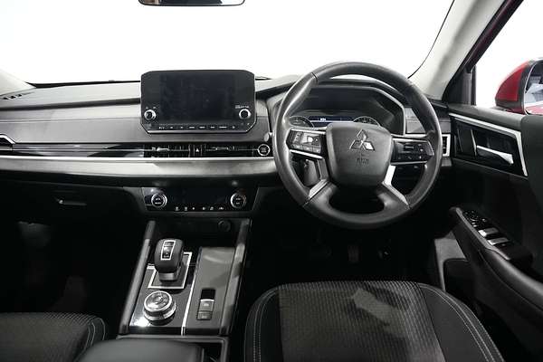 2022 Mitsubishi Outlander ES ZM