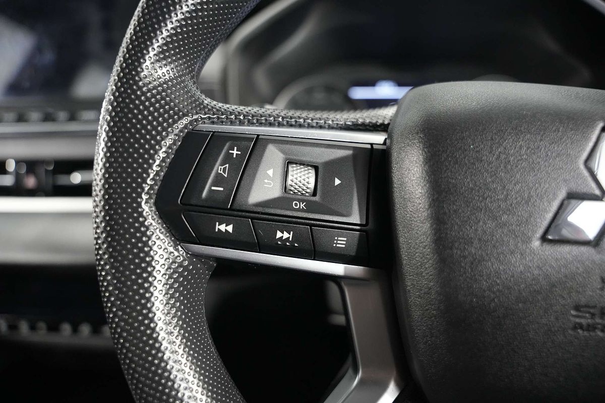 2022 Mitsubishi Outlander ES ZM