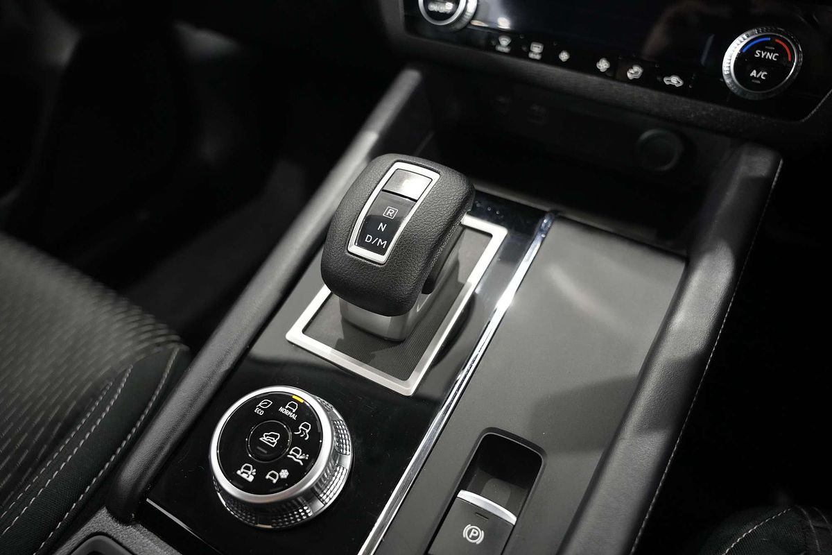 2022 Mitsubishi Outlander ES ZM