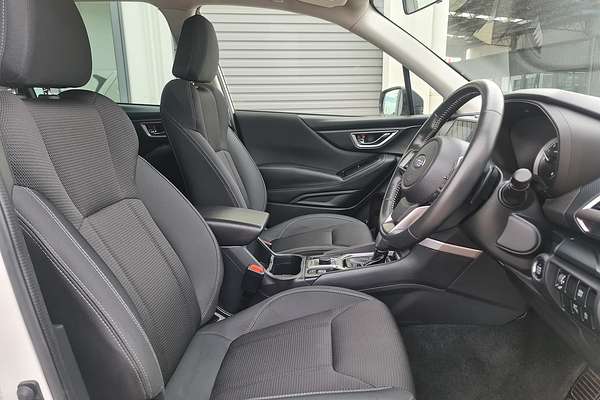 2023 Subaru Forester 2.5i S5