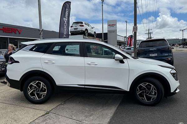 2024 Kia Sportage S NQ5