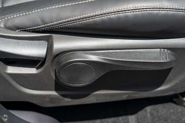 2025 Mahindra XUV3XO AX7L