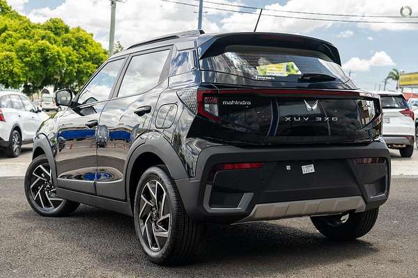 2025 Mahindra XUV3XO AX7L
