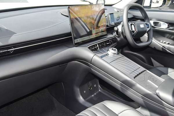 2025 Geely Starray EM-i Inspire P145