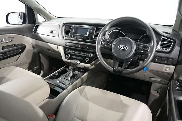 2017 Kia Carnival S YP
