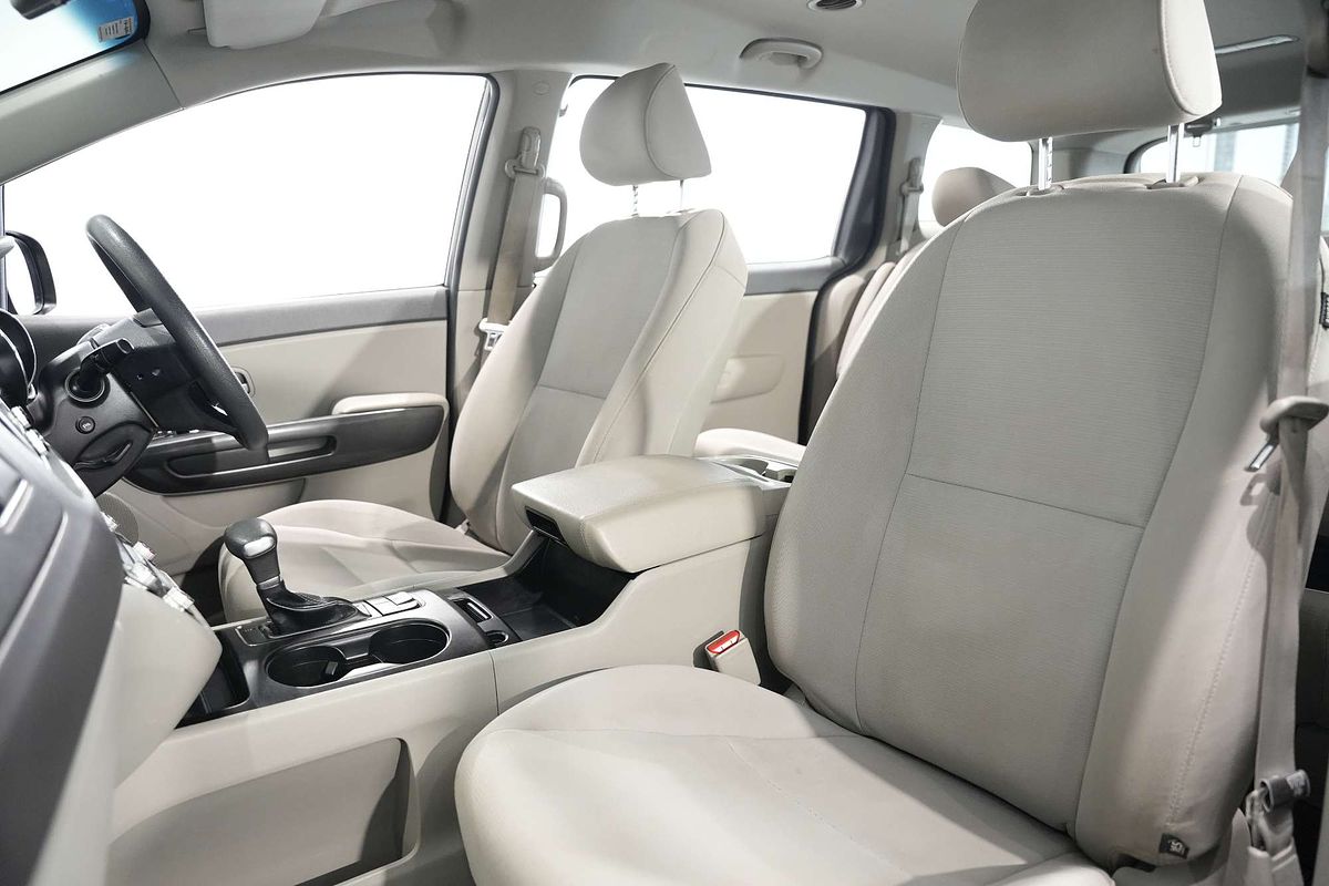 2017 Kia Carnival S YP