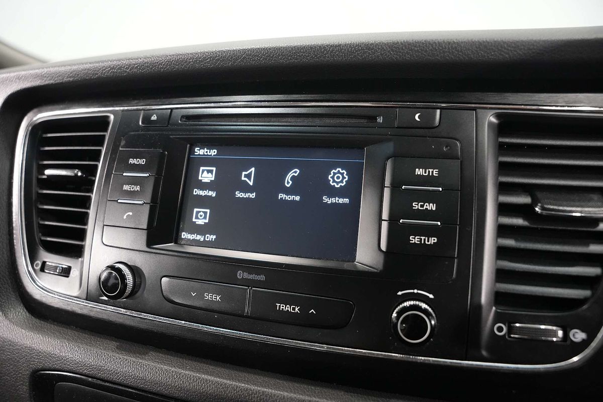 2017 Kia Carnival S YP