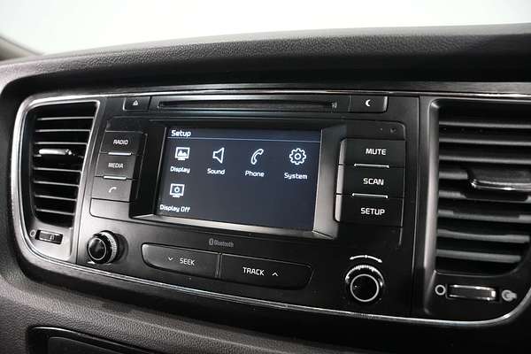 2017 Kia Carnival S YP