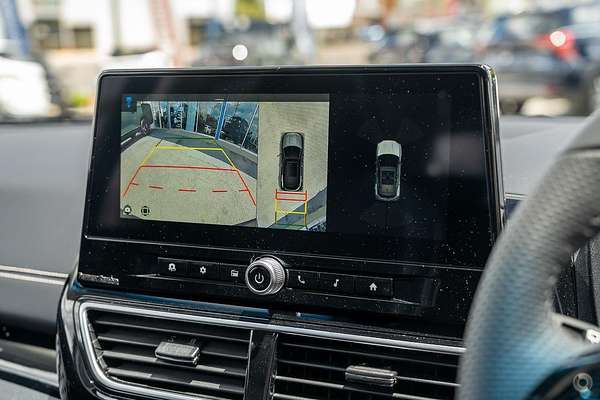 2025 Mahindra XUV3XO AX7L