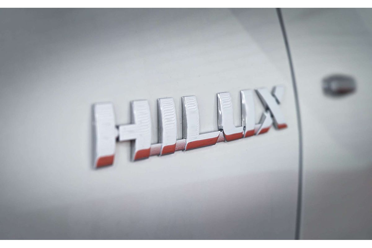 2017 Toyota Hilux Workmate TGN121R Rear Wheel Drive