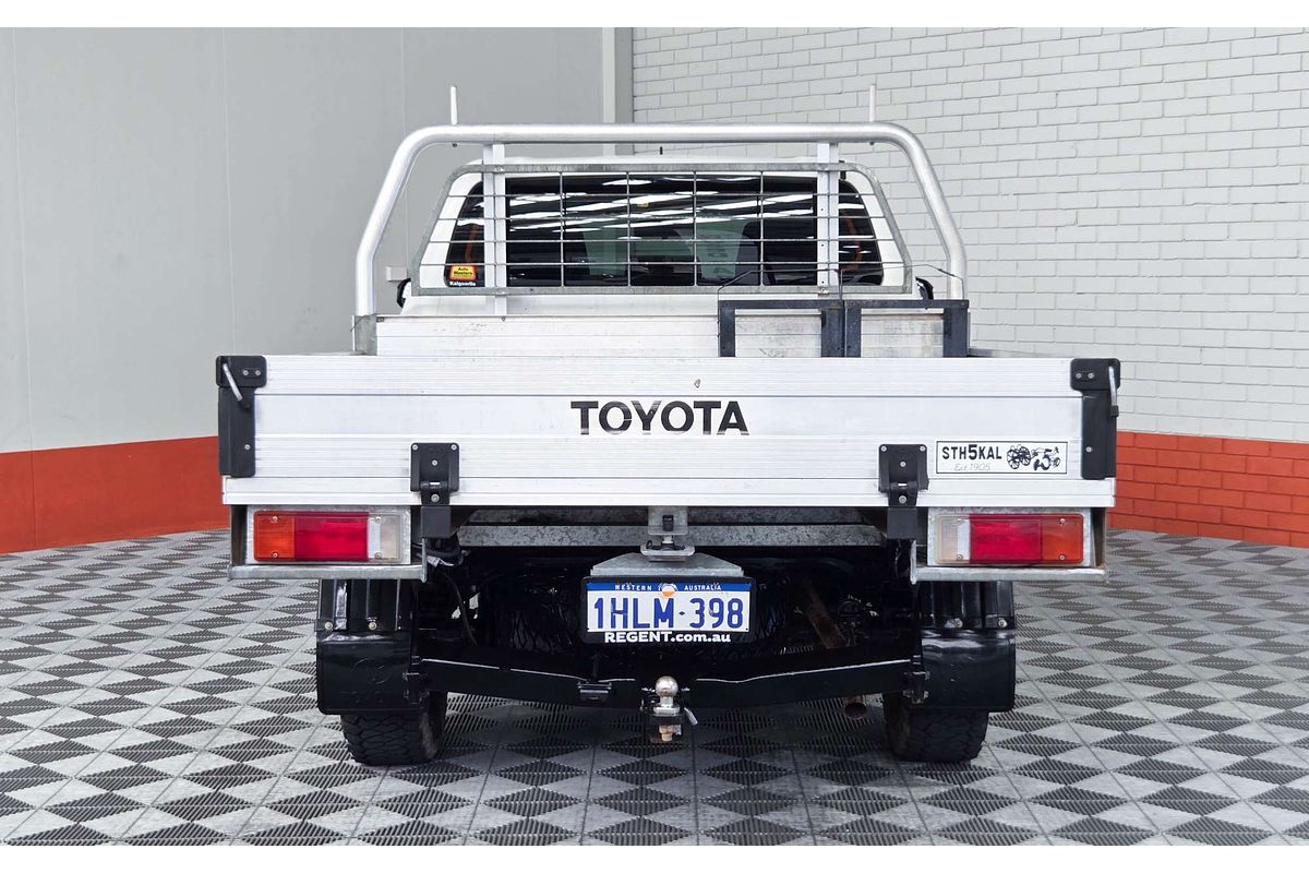 2017 Toyota Hilux Workmate TGN121R Rear Wheel Drive