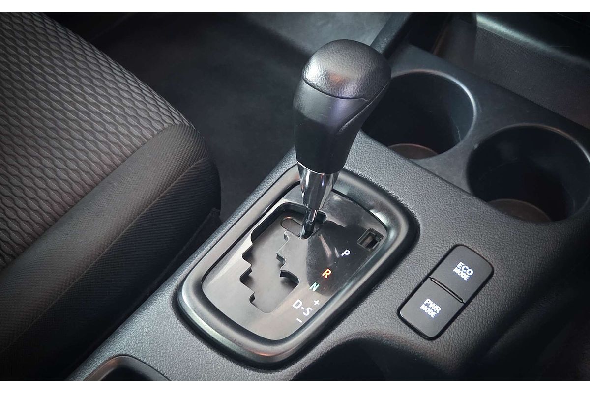 2017 Toyota Hilux Workmate TGN121R Rear Wheel Drive