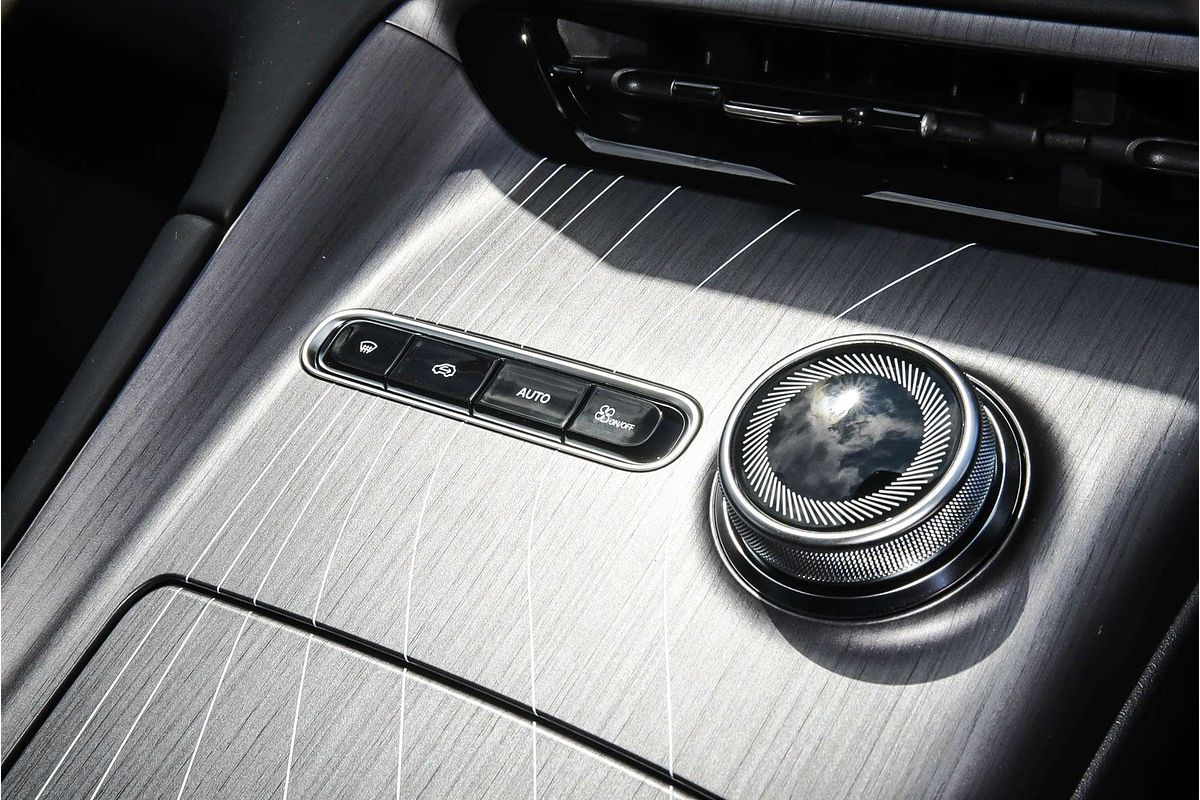 2025 Geely Starray EM-i Inspire P145