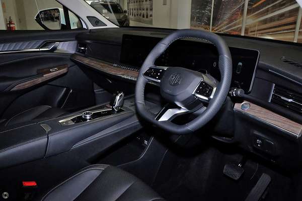 2025 MG QS Essence IS31