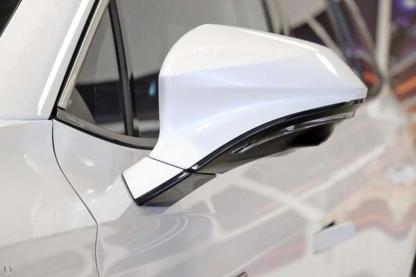 2025 MG QS Essence IS31