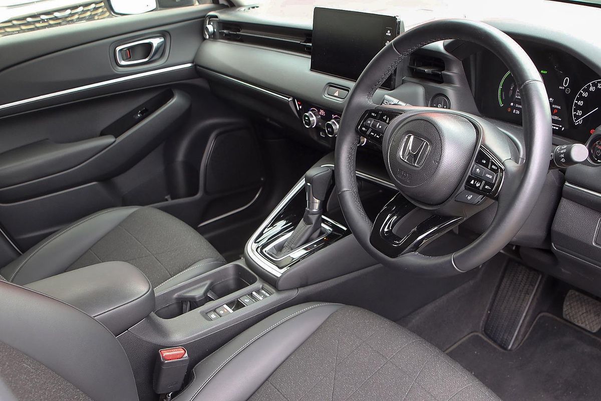 2024 Honda HR-V e:HEV L