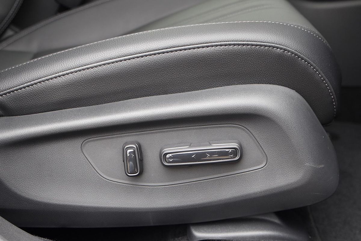 2024 Honda ZR-V e:HEV LX RZ