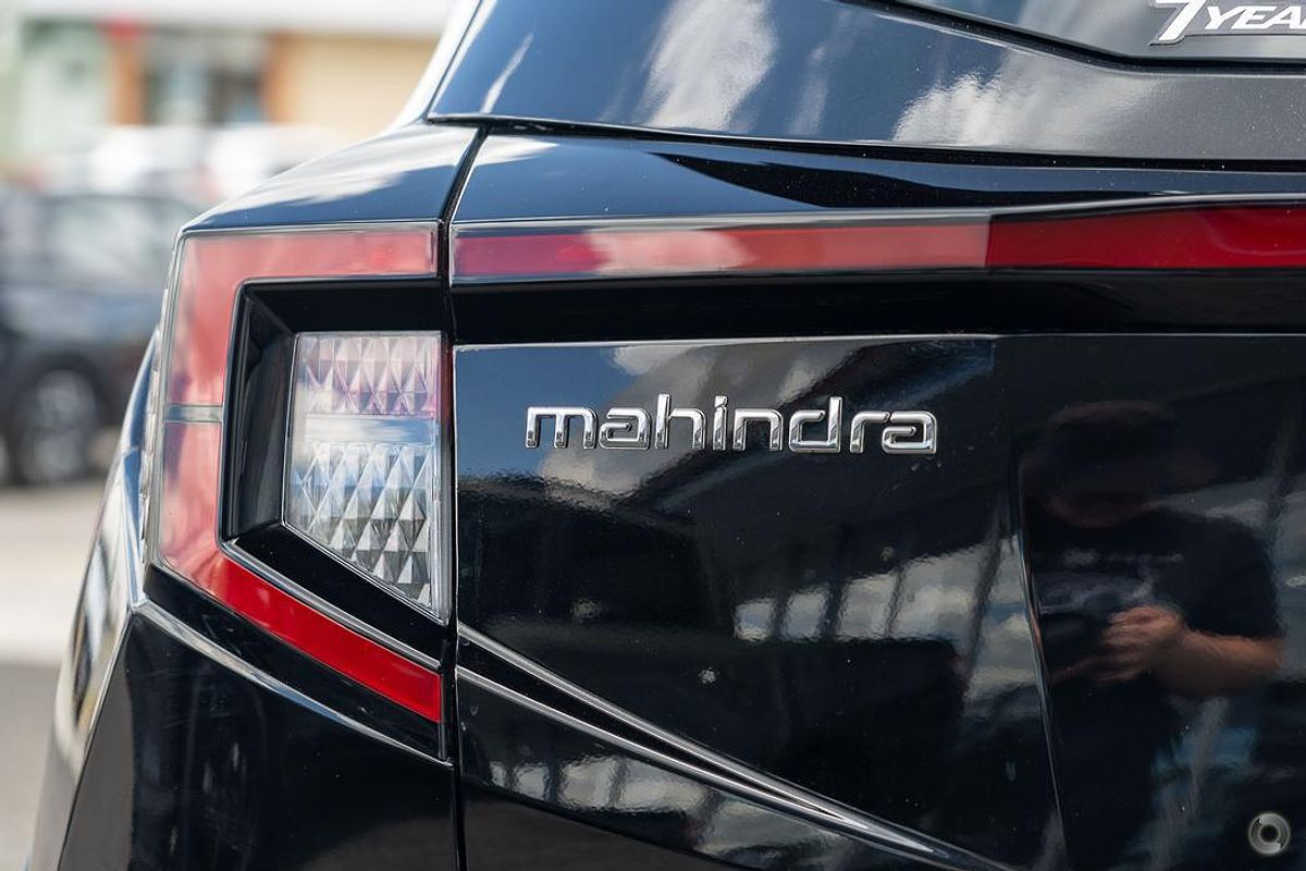 2025 Mahindra XUV3XO AX7L