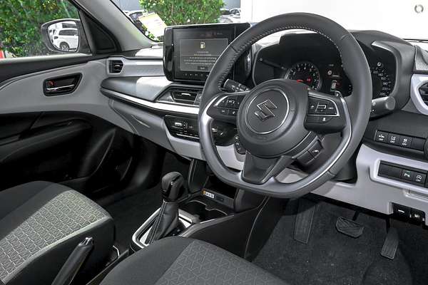 2025 Suzuki Swift Hybrid GLX UZ