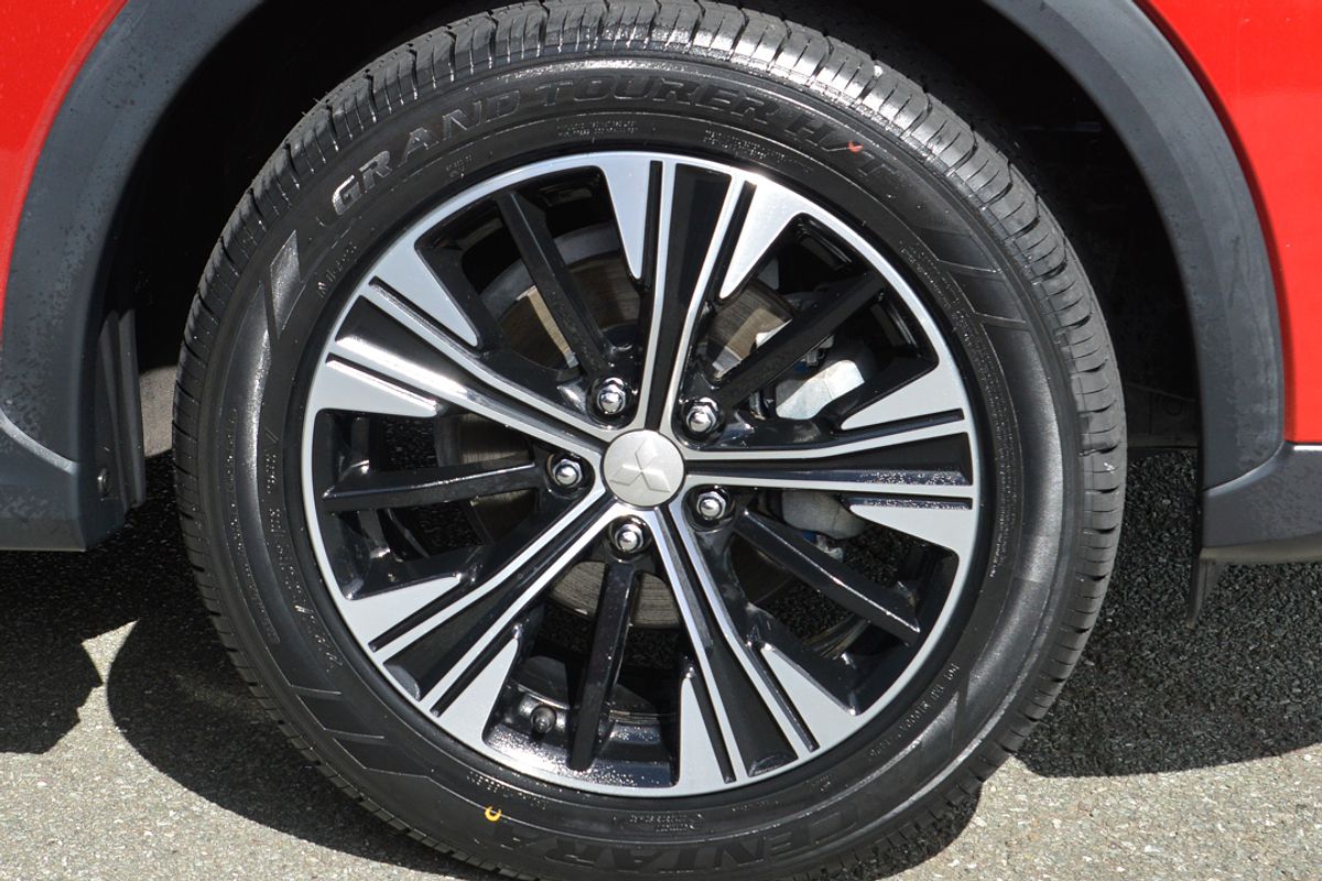 2019 Mitsubishi Eclipse Cross Exceed YA