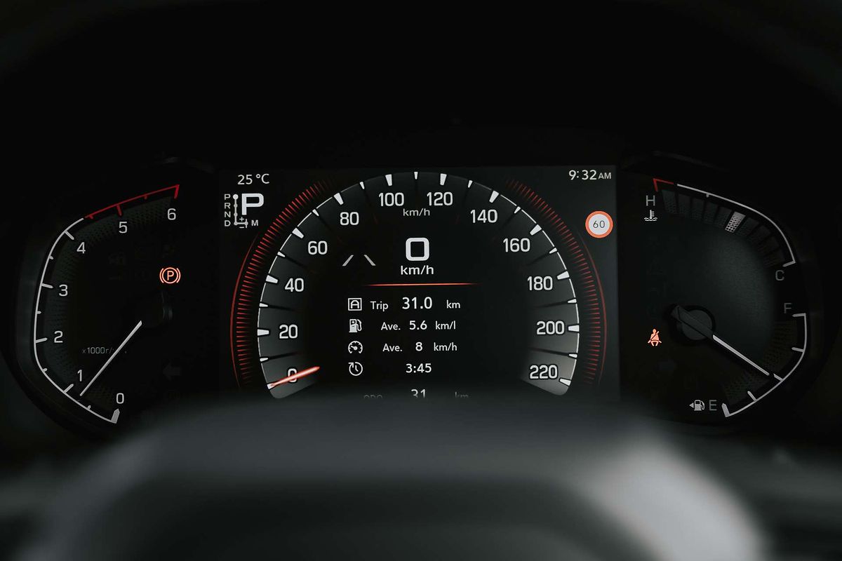 2025 Isuzu MU-X X-TERRAIN