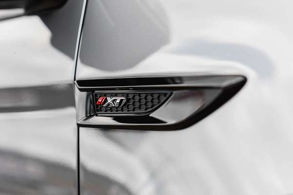 2025 Isuzu MU-X X-TERRAIN