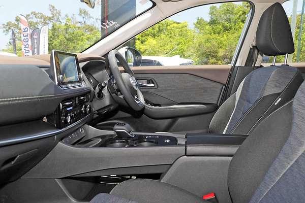 2024 Nissan X-TRAIL ST T33