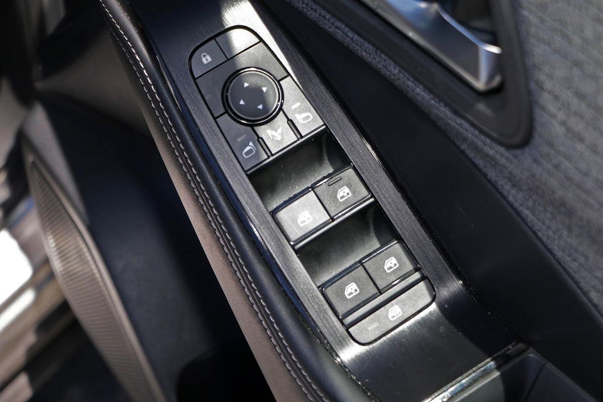 2024 Nissan X-TRAIL ST T33