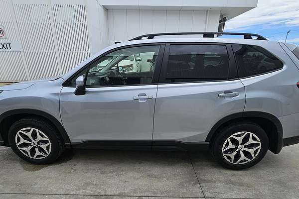 2023 Subaru Forester 2.5i S5