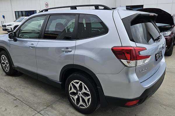 2023 Subaru Forester 2.5i S5