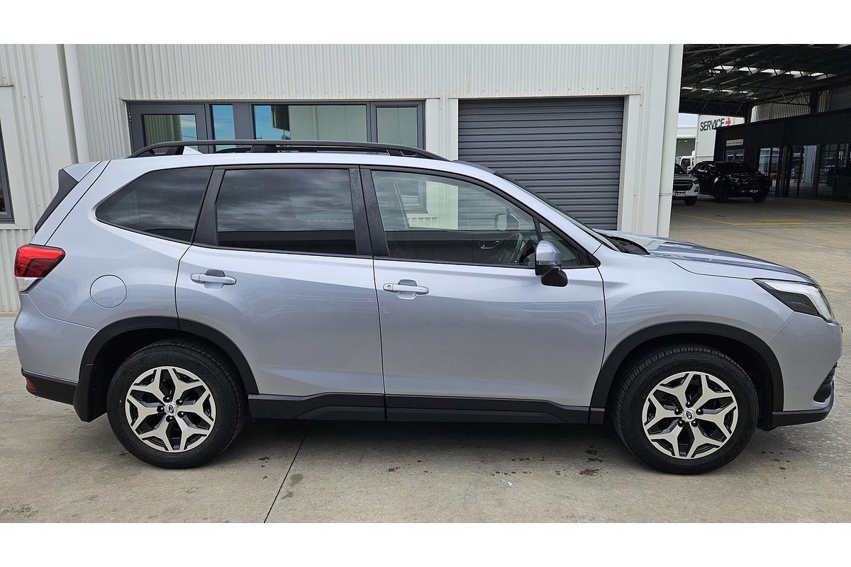 2023 Subaru Forester 2.5i S5