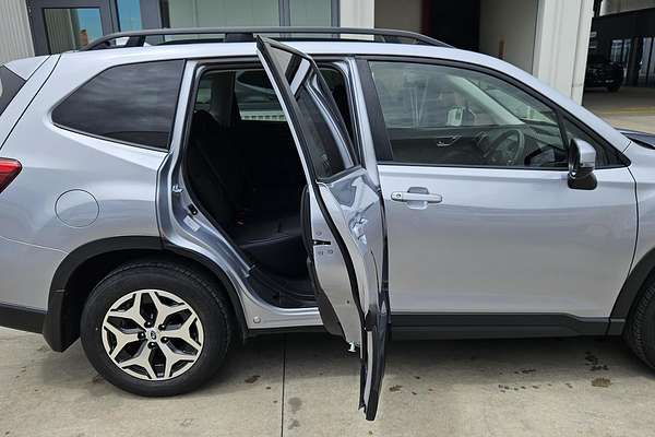 2023 Subaru Forester 2.5i S5