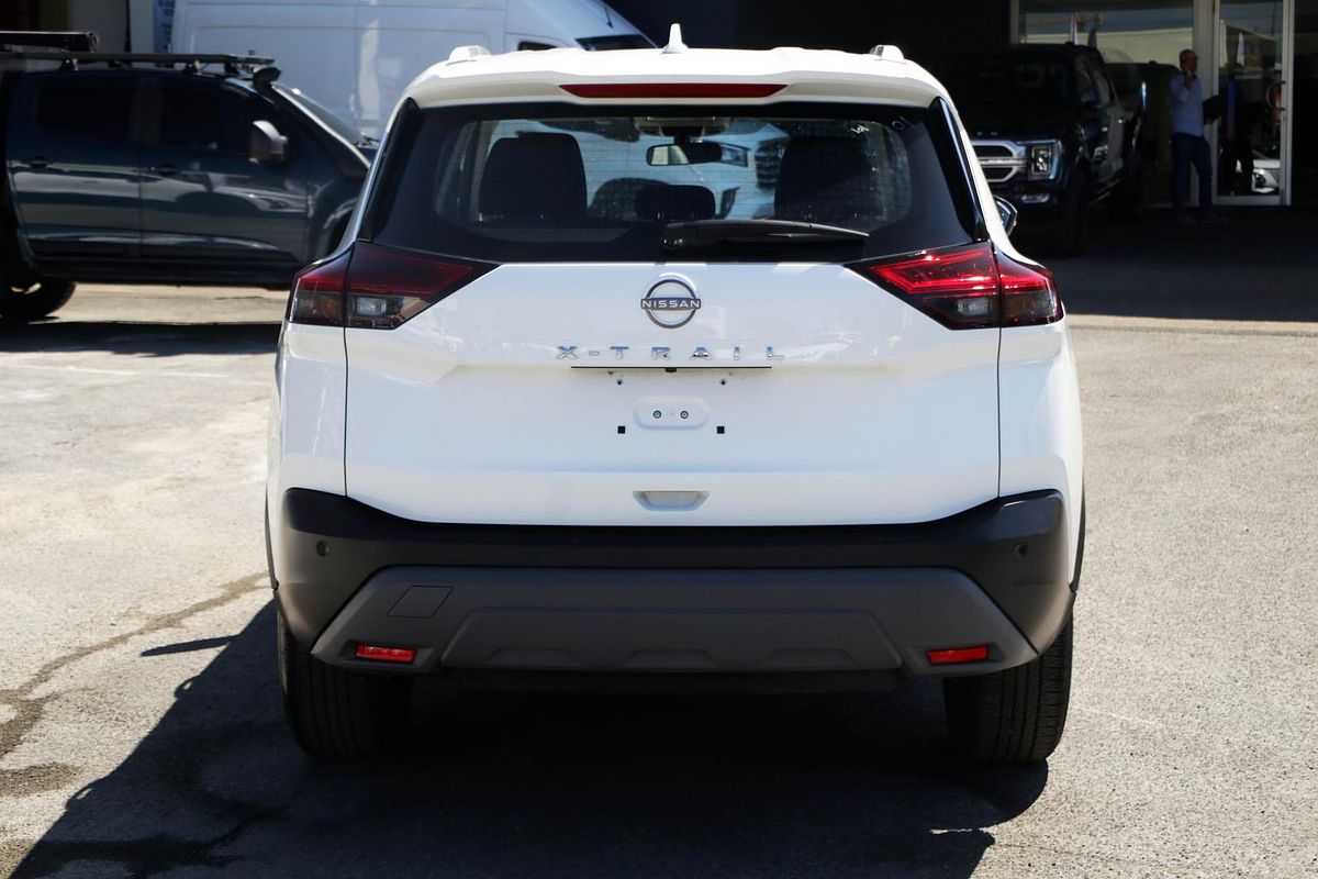 2024 Nissan X-TRAIL ST T33