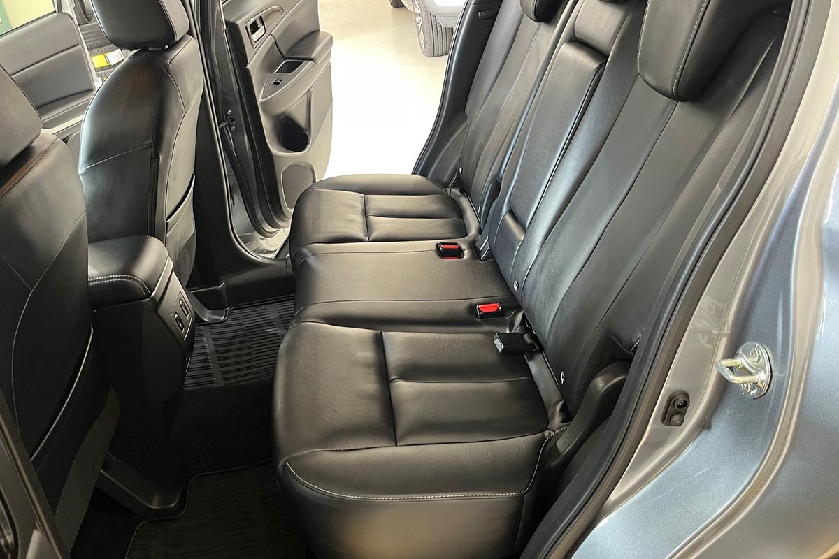 2024 Mitsubishi Eclipse Cross Exceed YB