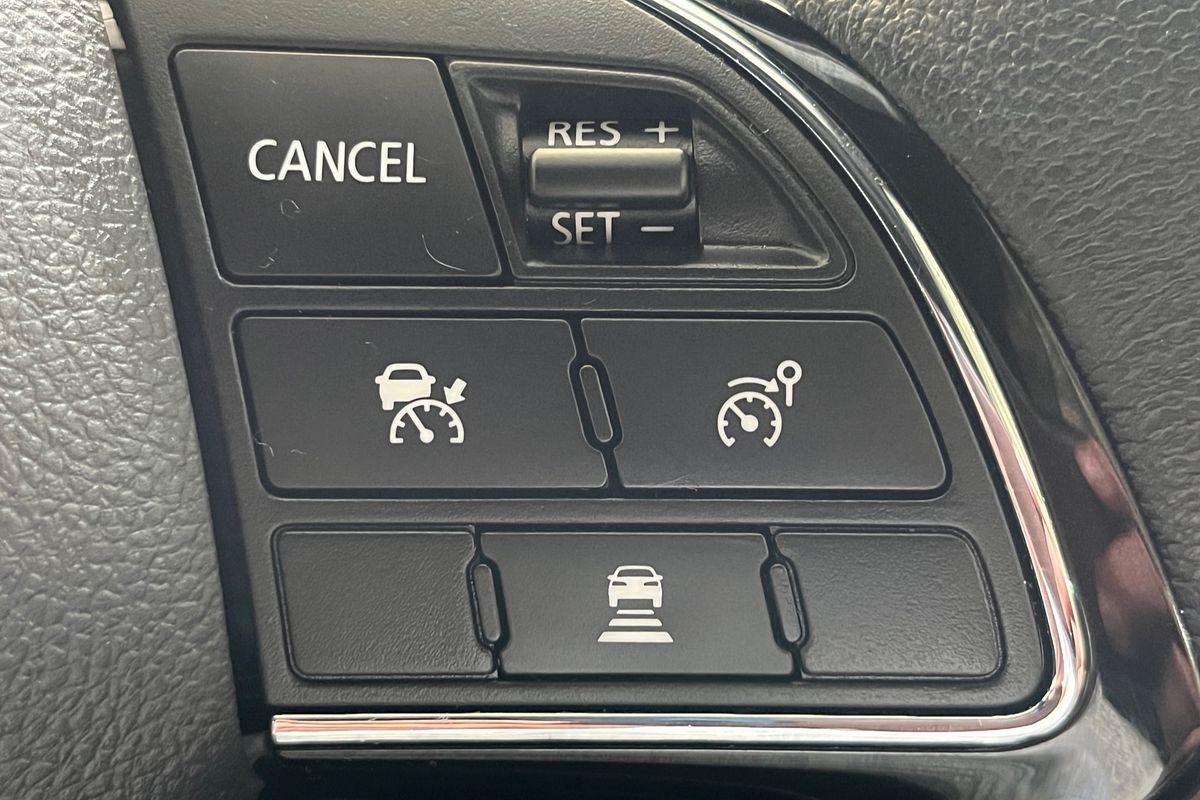 2024 Mitsubishi Eclipse Cross Exceed YB