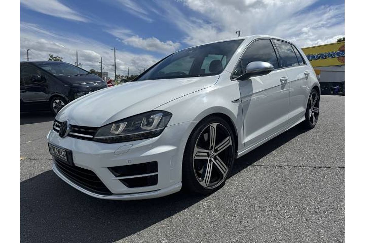 2014 Volkswagen Golf R 7