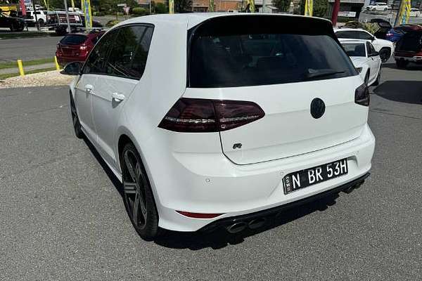 2014 Volkswagen Golf R 7