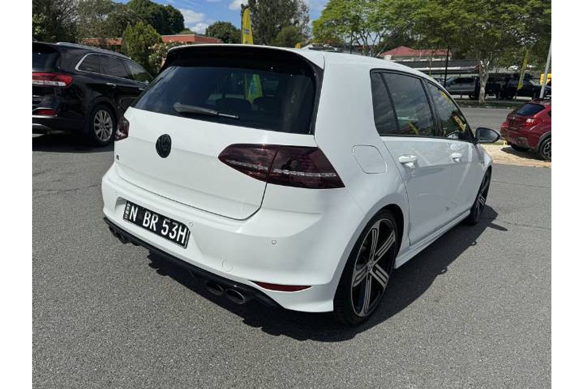 2014 Volkswagen Golf R 7