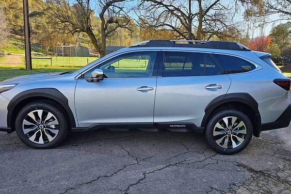 2025 Subaru Outback AWD Touring 6GEN