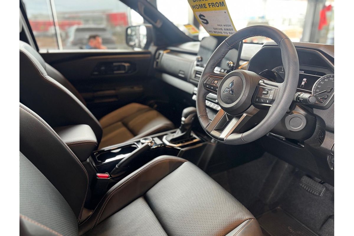 2025 Mitsubishi Triton GSR MV 4X4