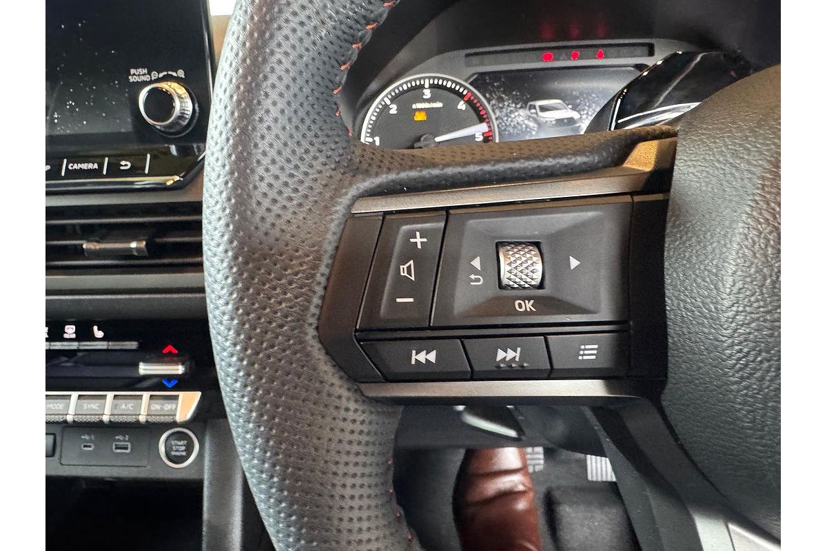 2025 Mitsubishi Triton GSR MV 4X4